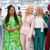 Kristen Stewart, Ava DuVernay, Cate Blanchett, Lea Seydoux ja Khadja Nin poseeraavat.