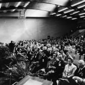 Yleiskuvaa kokoomuksen puoluekokouksesta vuodelta 1971.