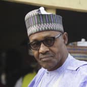 Nigerian presidentti Muhammadu Buhari kävi antamassa oman äänensä Nigerian Daurassa 23. helmikuuta.