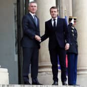 Naton pääsihteeri Jens Stoltenberg tapasi Ranskan presidentin Emmanuel Macronin Pariisissa.