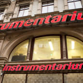 Instrumentariumin myymälä Aleksanterinkadulla Helsingissä.