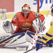 Jaroslav Askarov torjuu Venäjän maalilla nuorten MM-kisoissa 2020.