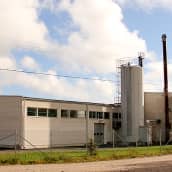 Kuvassa Puljonki Oy:n tuotantolaitos Juuan teollisuusalueella. 