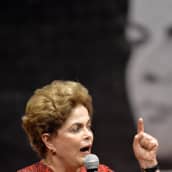 Brasilian väliaikaisesti virasta pidätetty presidentti Dilma Rousseff