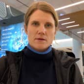 Ylen kirjeenvaihtaja Suvi Turtiainen tapasi Istanbulin lentokentällä irakilaisperheen, joka yrittää päästä Minskiin