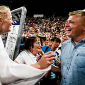 Euroopan mestari Wilma Murto halasi lämpimästi isoäitiään Münchenin EM-seiväsfinaalin jälkeen