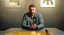 Toimitusjohtaja Aapo Mäki, 32, ei ymmärrä, miksi hänen olisi pitänyt jäädä kotiin lastensa kanssa