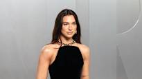Pop-tähti Dua Lipa tukee Albanian protesteja Trumpin vävyn luksushotellia vastaan