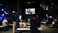 Astronautti vastasi lasten kysymyksiin Heurekan videopuhelussa