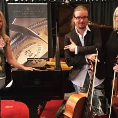 Laura Mikkolan, Perttu Kivilaakson ja Linda Lampeniuksen muodostama trio esiintyy Suomessa ensimmäistä kertaa Iitin musiikkijuhlilla kesäkuussa