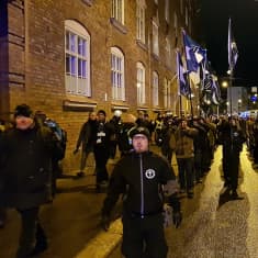 Pohjoismaisen vastarintaliikkeen marssi Helsingissä itsenäisyyspäivänä 2017.