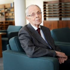 Kuvassa Helsingin yliopiston entinen rehtori, akateemikko, emeritusprofessori Olli Lehto.