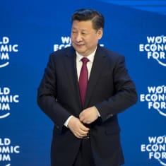 Kiinan presidentti Xi Jinping talousfoorumissa Sveitsin Davosissa.