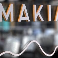 Vaatealan yritys Makian myymälä Lasipalatsissa Helsingissä 10. lokakuuta 2019.