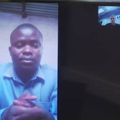 Otimme yhteyden lieden avulla afrikkalaiseen pikkukylään