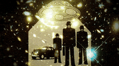 Ufoaika-lehden kansi jossa ufon valokeila ja kolme miestä mustissa.