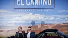 Aaron Paul ja Vince Gilligan poseeravat El Camino -elokuvan ensi-illassa Los Angelesissa.