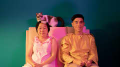 Tiong Bahru Social Clubin päähenkilö Ah Bee (Thomas Pang) pyrkii pois äitinsä helmoista ja hakee merkitystä elämälleen.