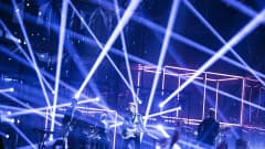 Softengine esitti kappaleen "Something Better" Euroviisujen toisessa semifinaalissa Kööpenhaminassa 10. toukokuuta.