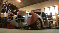 Street Machine Club Forssan Juha Roineen Dodgen runko autotallissa