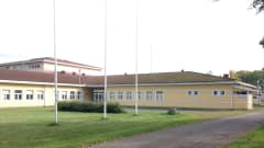 Kiteen Koivikkolan vastaanottokeskus tulee entisen maatalousoppilaitoksen päärakennukseen sekä opiskelijaasuntolaan. 