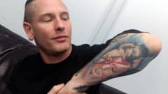 Slipknot-yhtyeen Corey Taylor on tatuoinut David Bowien kuvan käsivarteensa.