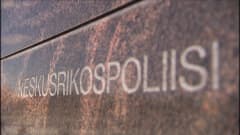 KRP:n teksti päämajan seinässä Vantaalla