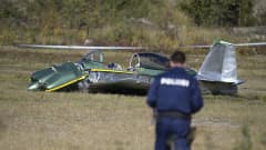 Poliisi tutkimassa kun kaksipaikkaisen pienkoneen lasku Hyvinkään lentoasemalle epäonnistui 27. syyskuuta