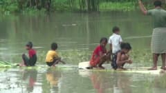 Tulvat piinaavat Intiaa ja Bangladeshia