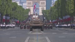 Tunnelmia Ranskan kansallispäivän paraatista