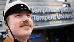 Mikko Kemppi Tampereen teekkareista kertoo, missä menee jäynien rajat