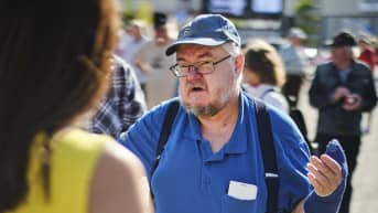 Perussuomalaisten Keski-Suomen vaalipäällikkö Pekka Kataja Jämsän torilla 15. elokuuta 2020.