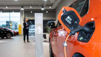 Länsiauto Drive Herttoniemi autoliike.