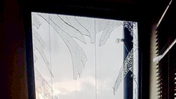 Tuuli riehui lasin rikki seitsemännen kerroksen parvekkeestai Matinkylässä Espoossa.