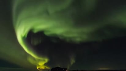 Islannissa revontulet loistivat komeasti – katso video | Yle Uutiset