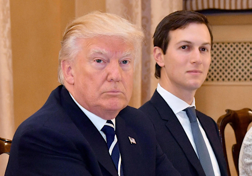 Trumpin vävy haluaa rakentaa luksushotellin Belgradiin – tuhannet osoittivat mieltään hanketta vastaan