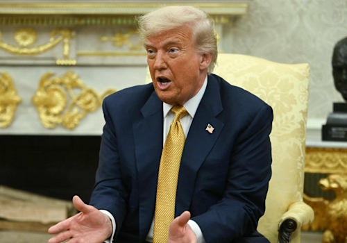 Trump kiistää, että hänelle kerrottiin nimensä löytyvän Epstein-asiakirjoista