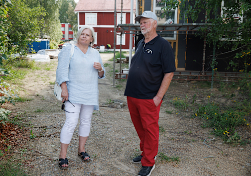 Yrittäjät pelastavat ainutlaatuista puutaloaluetta Juuassa – tavoitteena tehdä rakennuksista yksi iso hotelli