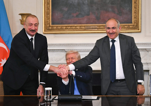 Trump: Armenia ja Azerbaidzhan ovat sopineet pysyvästä rauhasta