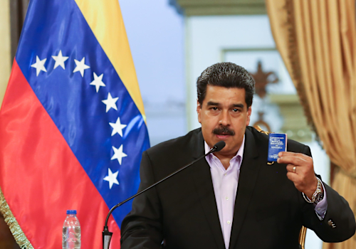 Yhdysvallat lupaa kymmenien miljoonien palkkion Venezuelan presidentin pidätykseen johtavista tiedoista