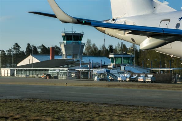 Joensuun lentoasemalta lennetään kotimaassa vuoroliikennettä vain Helsinkiin.
