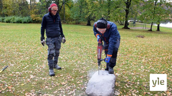 Kiven halkaisua ja kakkua: 07.11.2020 00.01