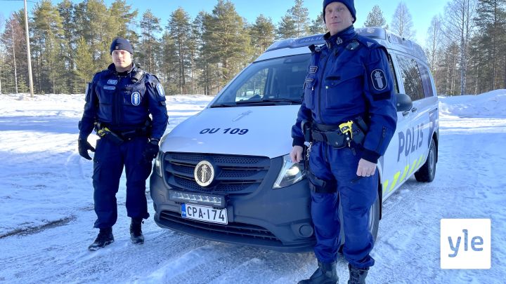 Tällaista on poliisin arki harvaan asutulla alueella – katso, millaista toimintaa partiolla on Puolangalla : 09.04.2021 09.41