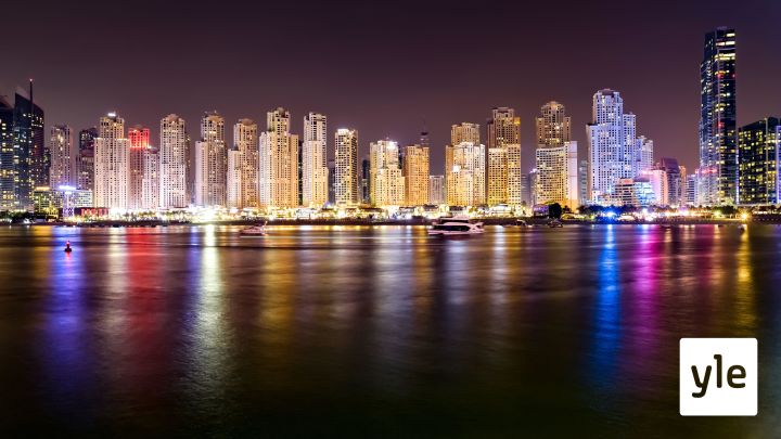 Vuosi vaihtuu maailmalla - katso ilotulitusta Dubaista: 31.12.2021 22.15
