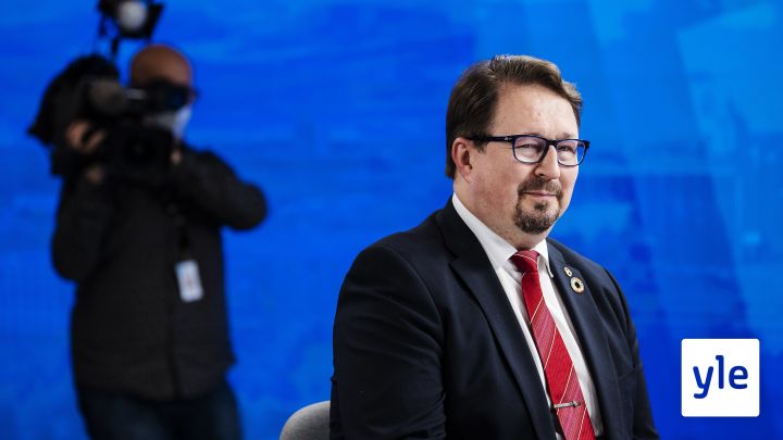 THL: Mika Salminen: Suomen tulisi luopua koronakaranteeneista ja laajamittaisesta tartunnanjäljityksestä: 12.01.2022 10.49