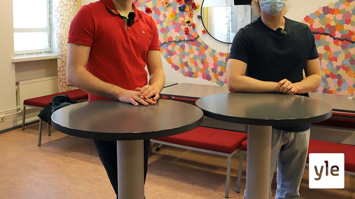 Kevään abiturientit: Ryhmähenki oli koetuksella etäopintojen takia