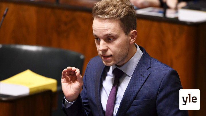 Keskustan Honkosesta odotetaan kolmatta ehdokasta puolueen puheenjohtajakisaan: 03.08.2020 12.22