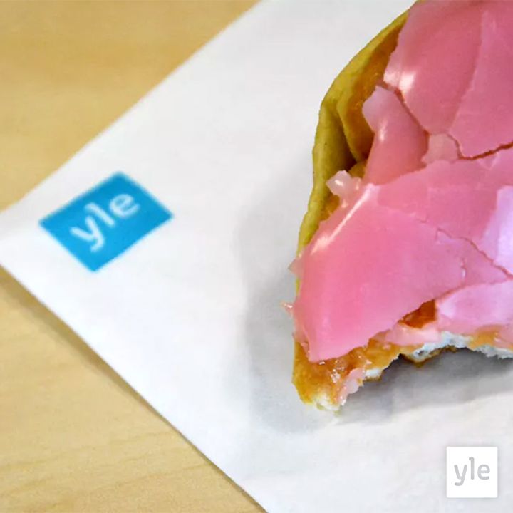 Kesäherkut kaikilla lisäaineilla: Munkkia, höyheniä ja selluloosaa