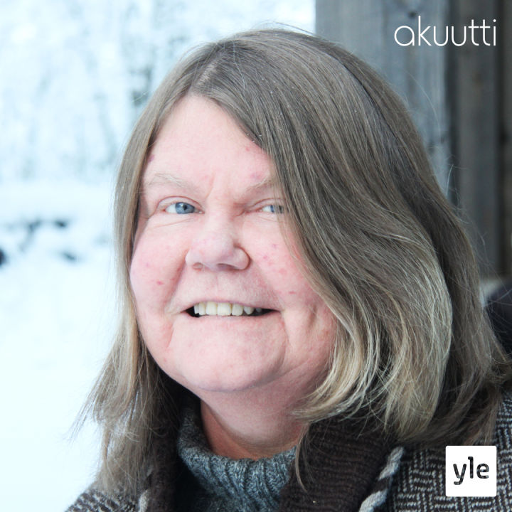 Koskaan ei ole liian myöhäistä tavoitella stand up uraa, sanoo Hanna Kurvi Koskaan ei ole liian myöhäistä tavoitella stand up uraa, sanoo Hanna Kurvi