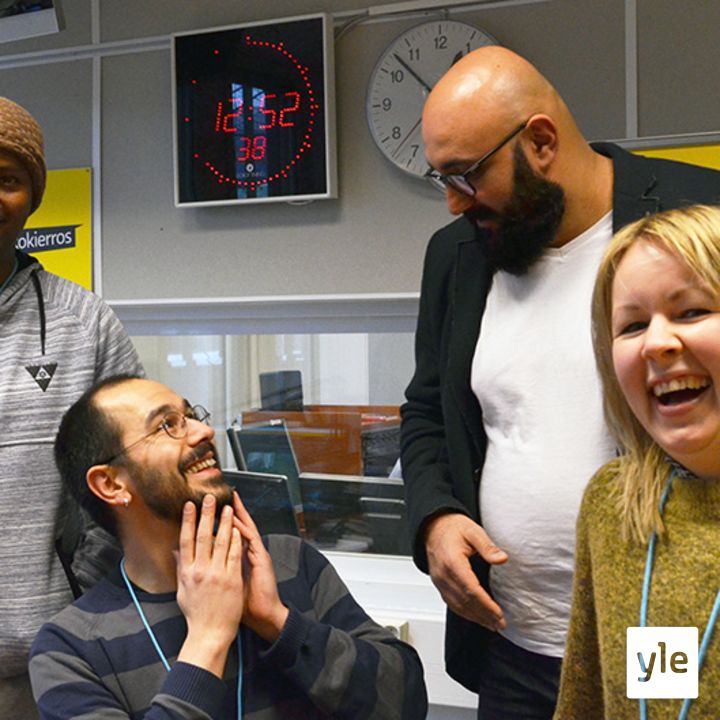 Sisuradiolaiset Ruotsista kylässä Sisuradiolaiset Ruotsista kylässä